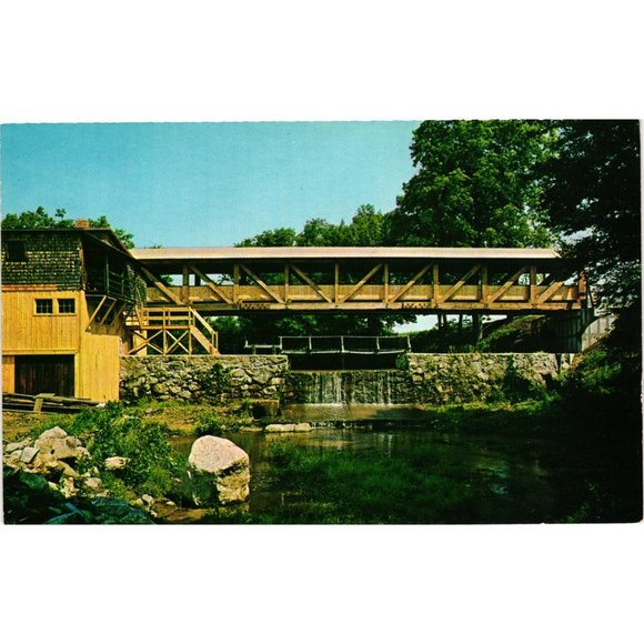 The Wayfarer Covered Bridge Postcard Travel Souvenir Manchester New Hampshire - Picture 1 of 2